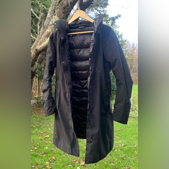 //SOLD// Arc’teryx Centrale Parka - Picture 2 of 12